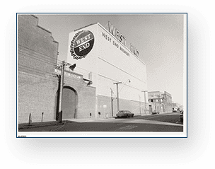 West_End_Brewery_south_side_1982_B-42322